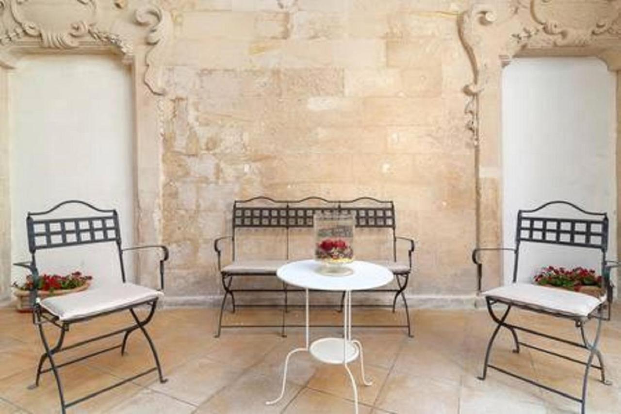 Villa Dimora Santangelo Lecce Esterno foto